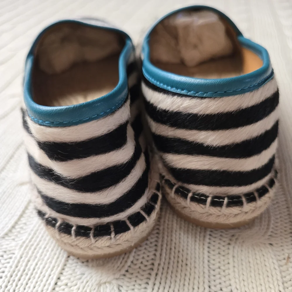 Gucci Lillibeth Pony Style Espadrilles Black & White Stripe‎ Resortwear Size 39